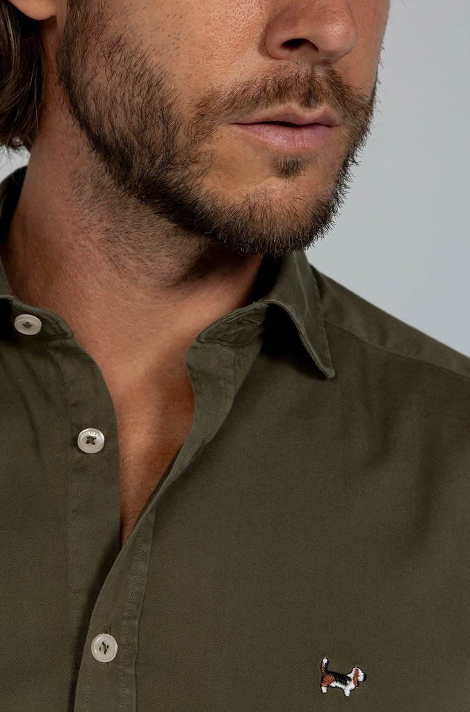 Camisa Twill Tintada Kaki