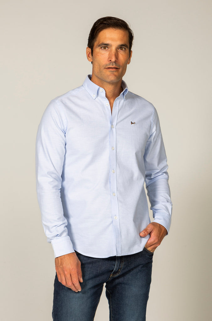 Camisa Oxford Suavizada Celeste bajo