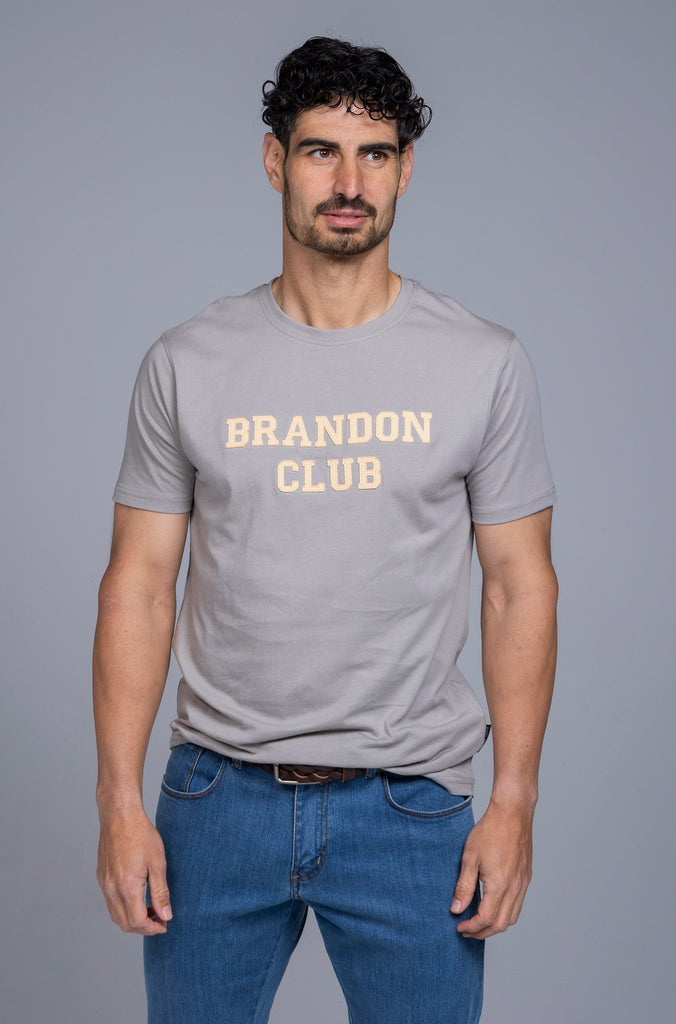 Camiseta Lettering Brandon Club Gris Claro