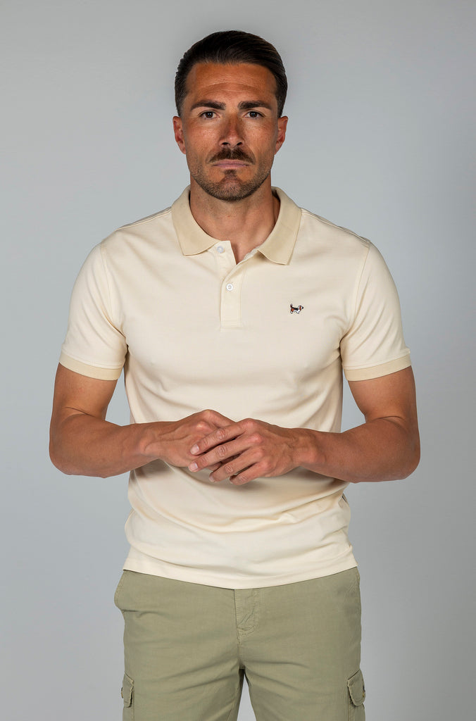 Pack tres polos técnicos crema, blanco y azul soft