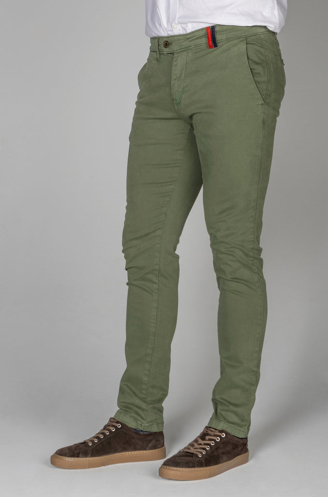 Pantalón Chino Elástico Garment Dyed Kaki