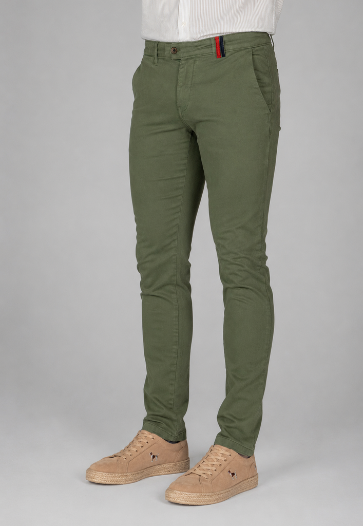 Pantalón Chino Slim Kaki
