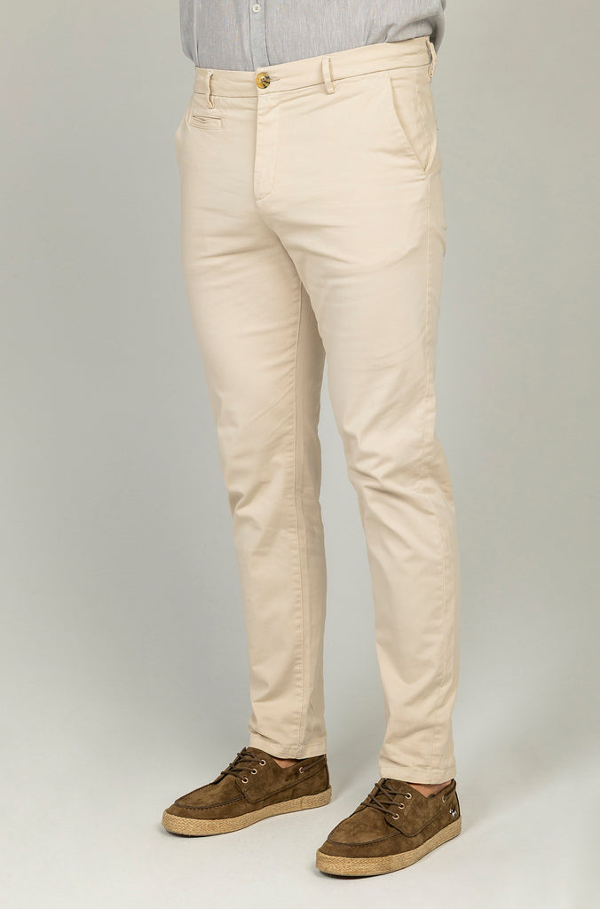 Pantalón Chino Elástico Regular Piedra