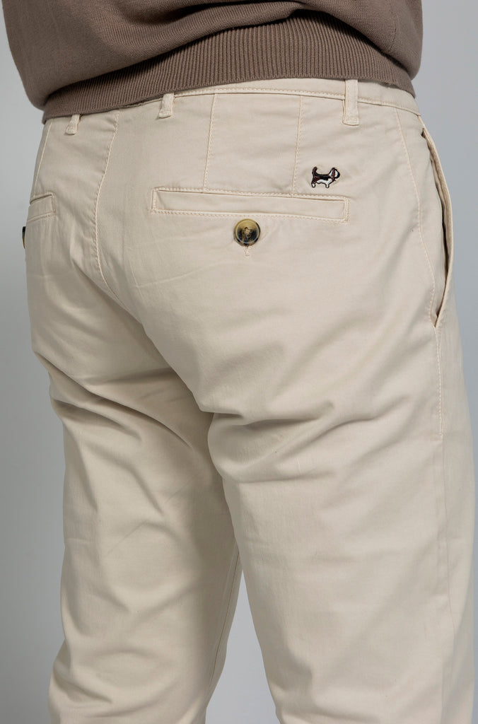 Pantalón Chino Elástico Custom Crudo