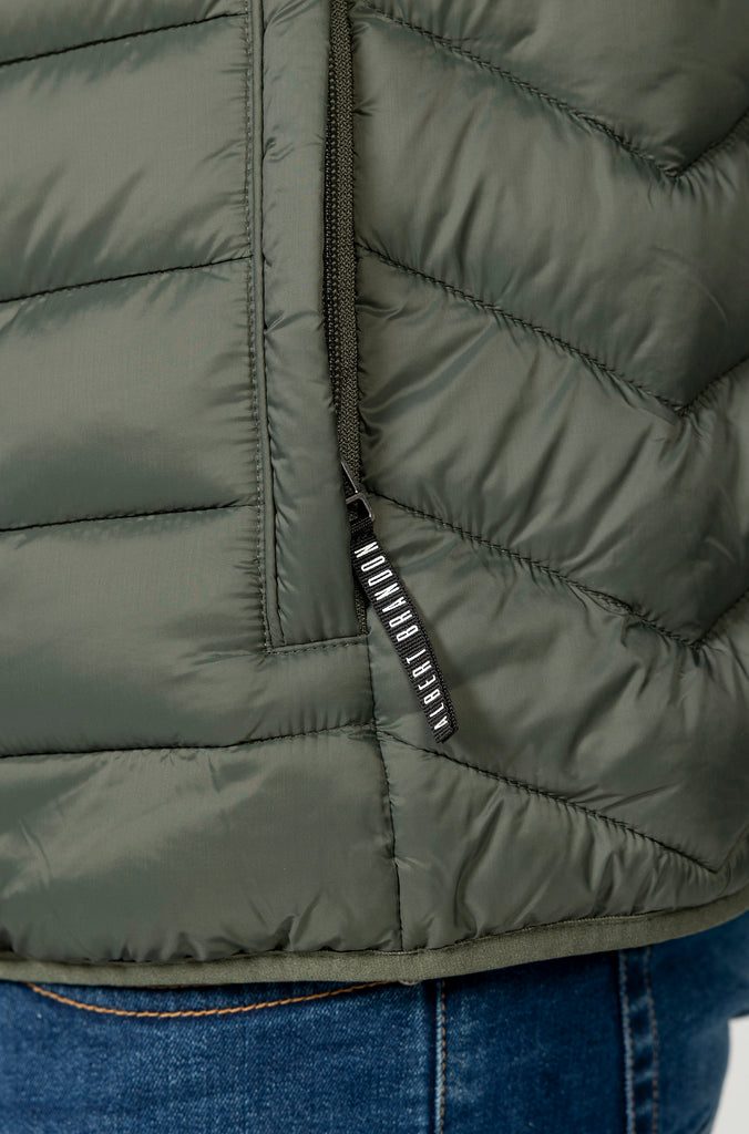 Plumífero Técnico Verde Con Capucha