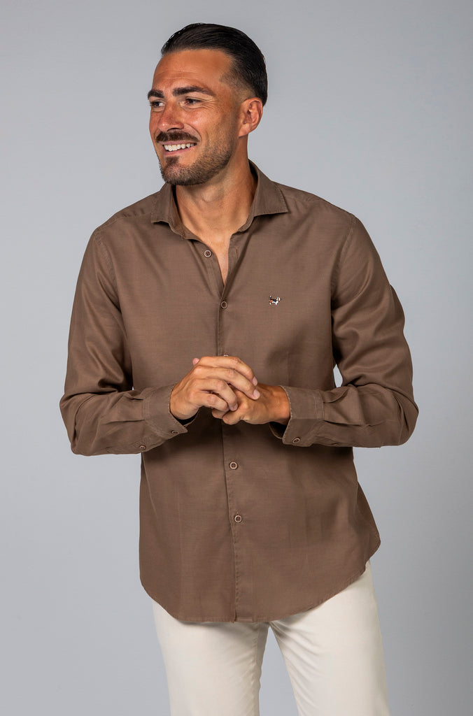 Camisa Veneto Tintada Marrón Medio