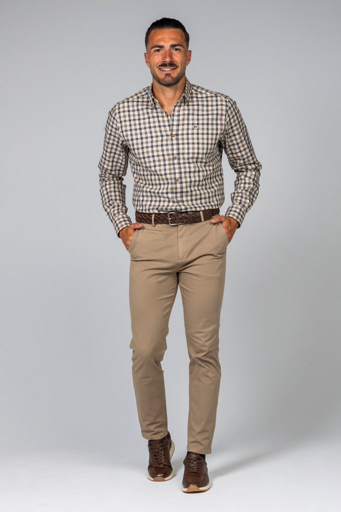 Pantalón Chino Regular Beig
