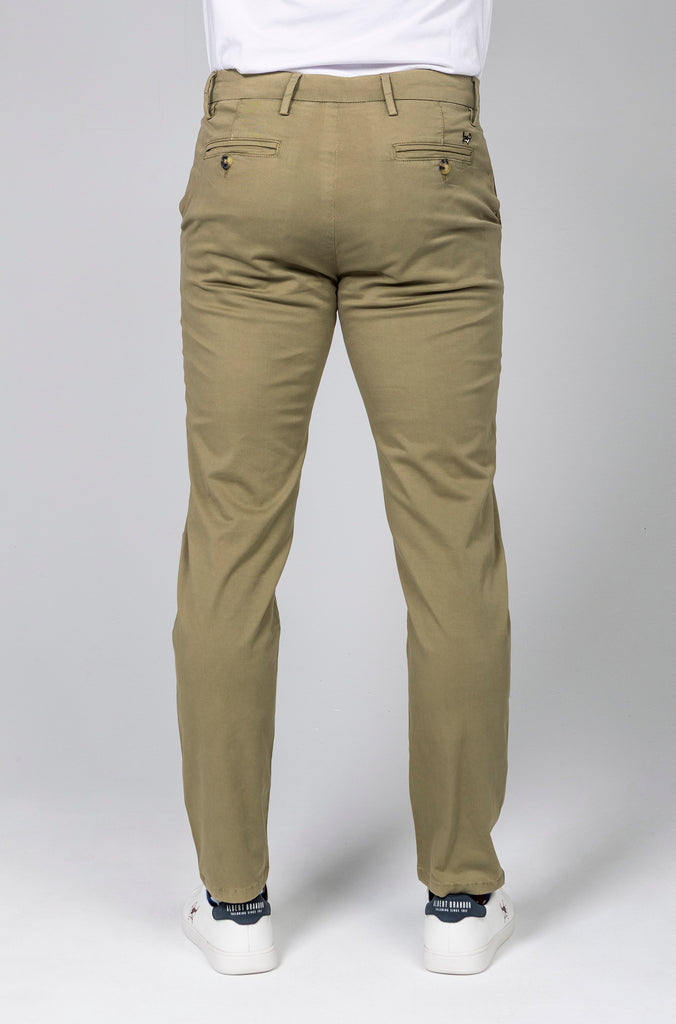 Pantalón Chino Regular Verde Medio