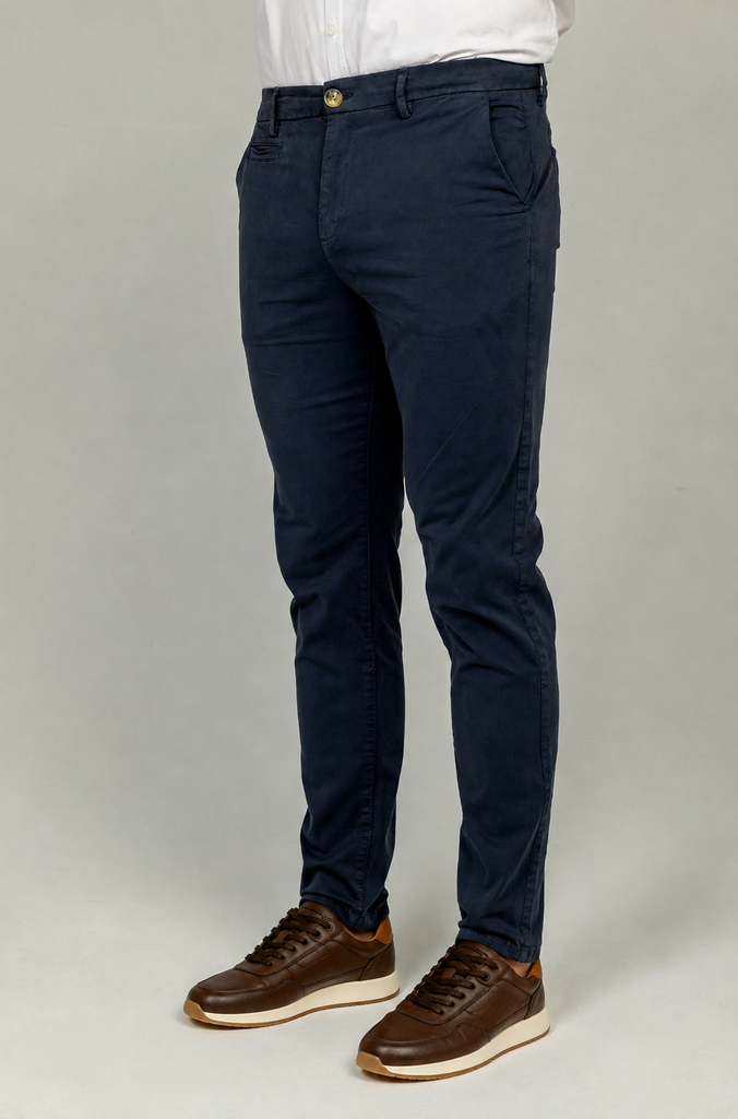 Pantalón Chino Elástico Regular Marino