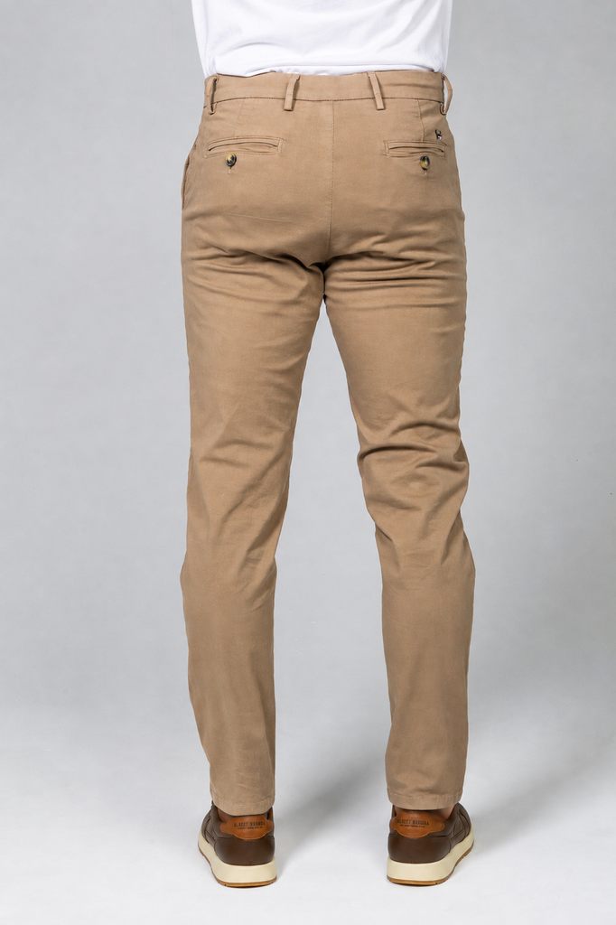 Pantalón Chino Elástico Regular Beig