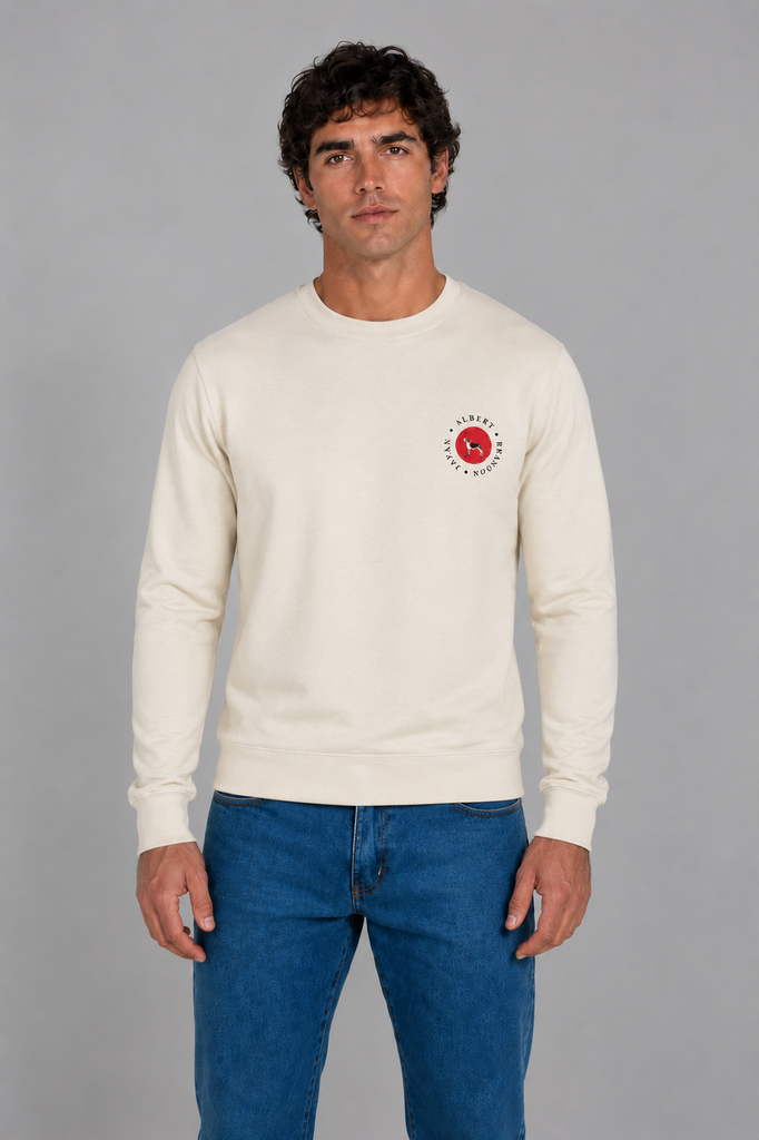 Sudadera Japan studios blanco roto.