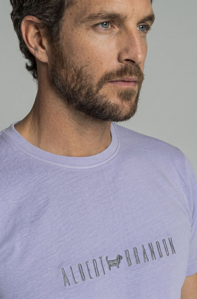 Camiseta Bordada Garment Dyed Malva Soft
