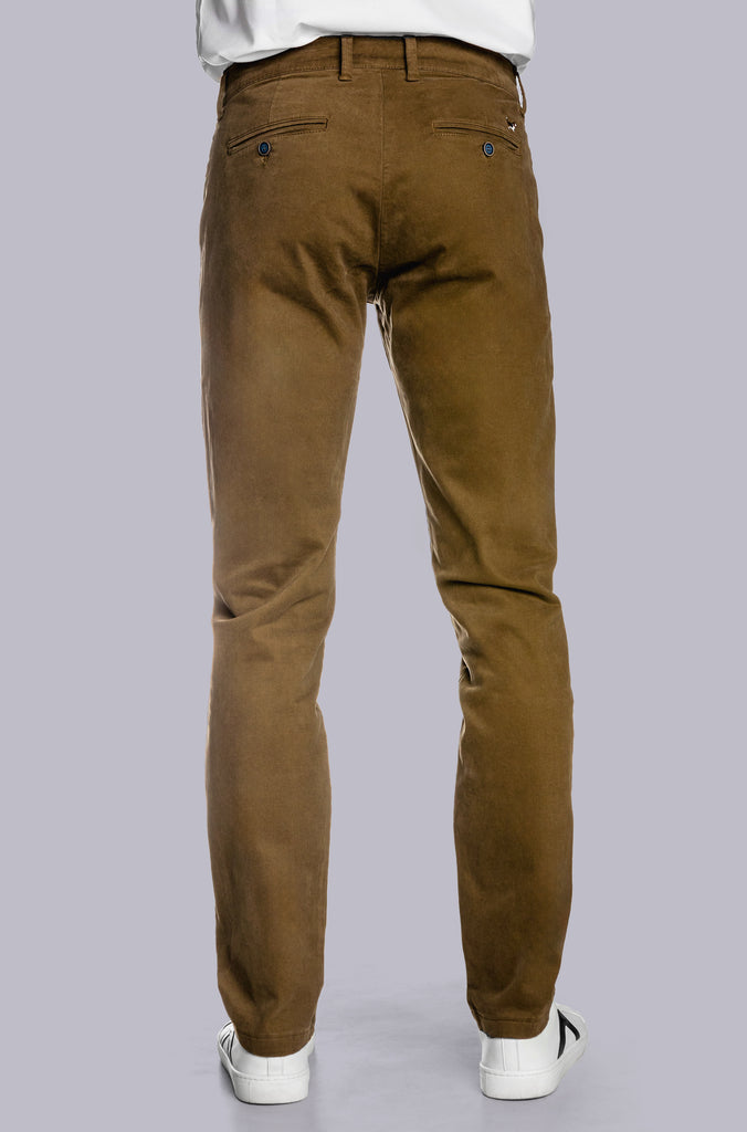 Pantalon Chino Regular Tostado