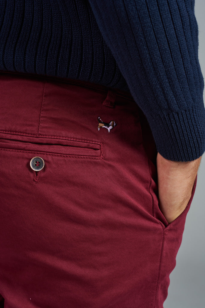 Pantalón Chino Regular Burdeos